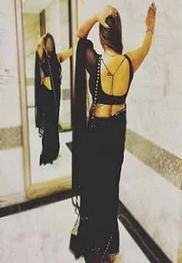 Housewife Escort in Delhi